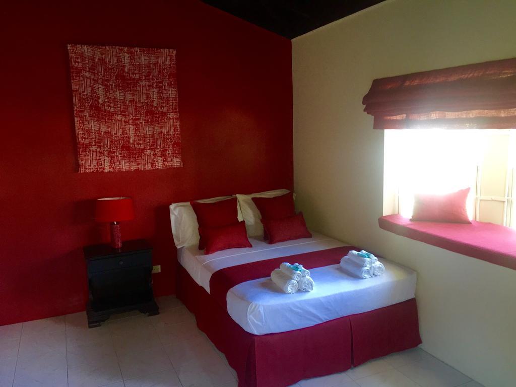 La Casa Feliz Hotell Montego Bay Exteriör bild