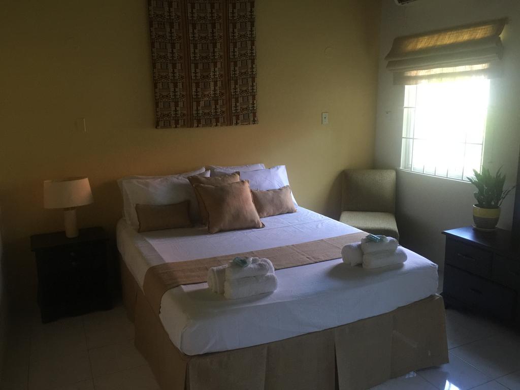 La Casa Feliz Hotell Montego Bay Exteriör bild